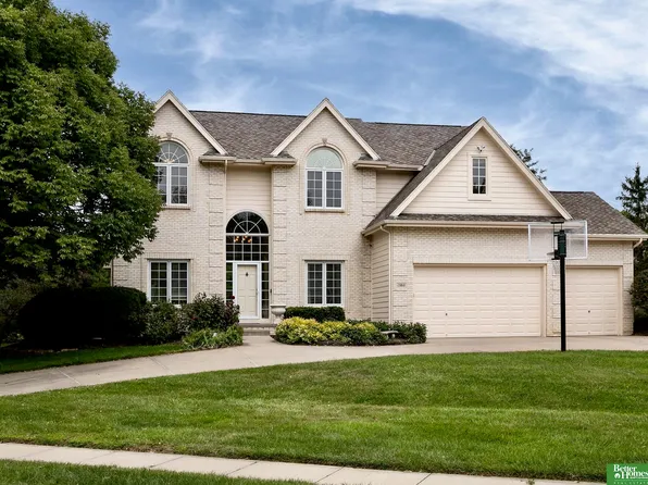 15810 Burdette St, Omaha, NE 68116