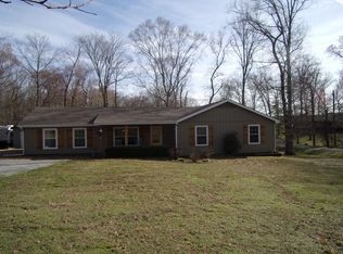 555 Jackson Forest Rd, Paris, TN 38242