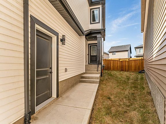 3rd image of 1428 11th Ave NW