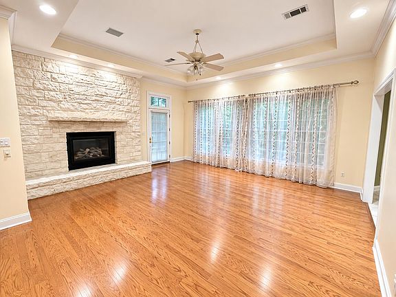 5th image of 1587 Larkspur Cir