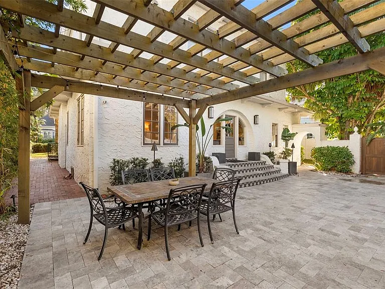 2943 W Bayshore Ct — Photo 43