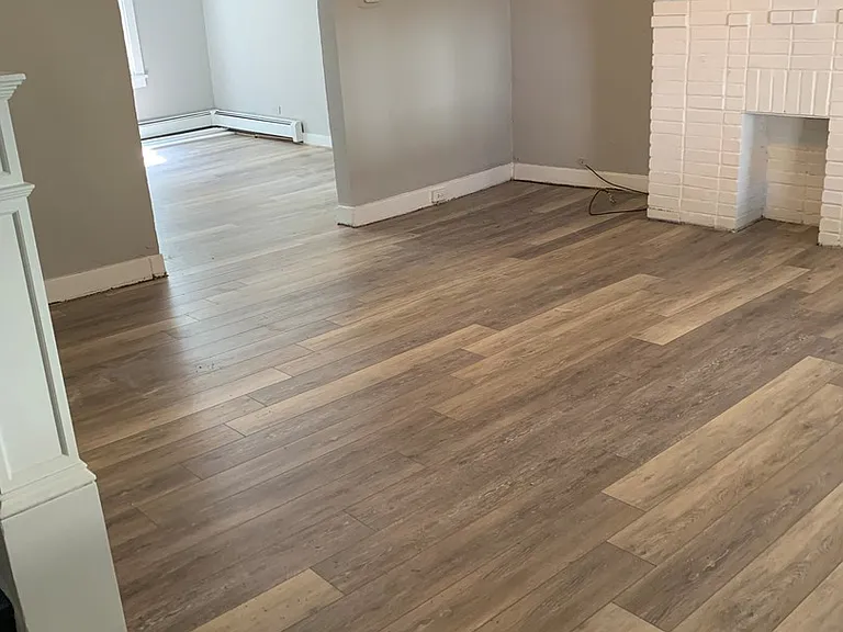 429 Grace St — Photo 3