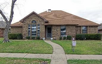 1st image of 4205 N Hill Dr