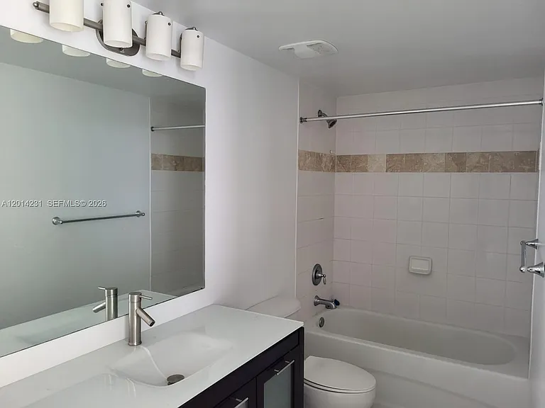 1861 NW South River Dr #2603 — Photo 10