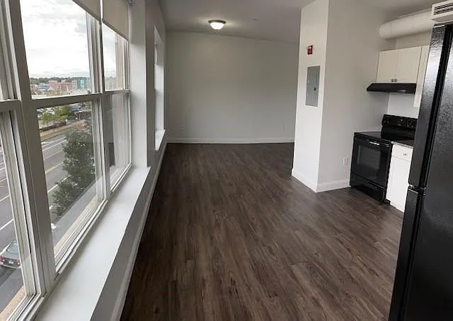 Apartment 225 - The Linden's two-story townhouse with city and Back Cove views!