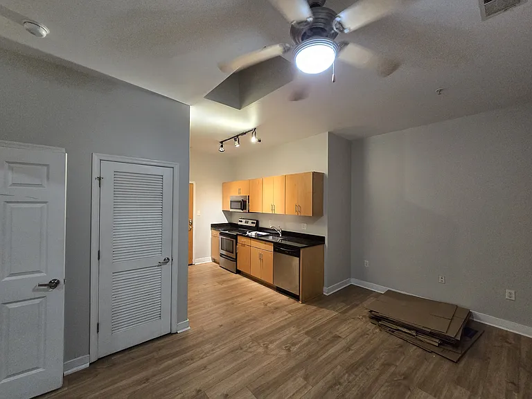 10 W Broad St #204 — Photo 3