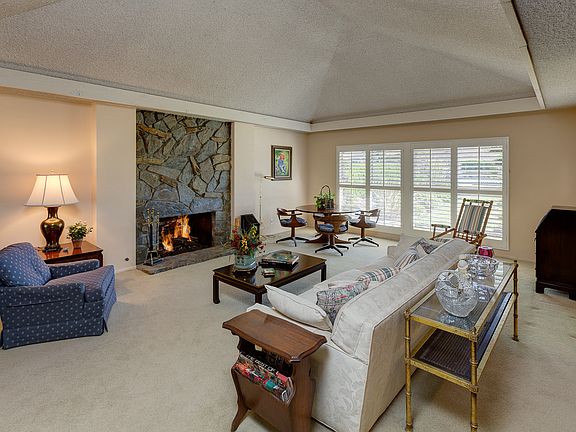 Elegant Formal Living Room