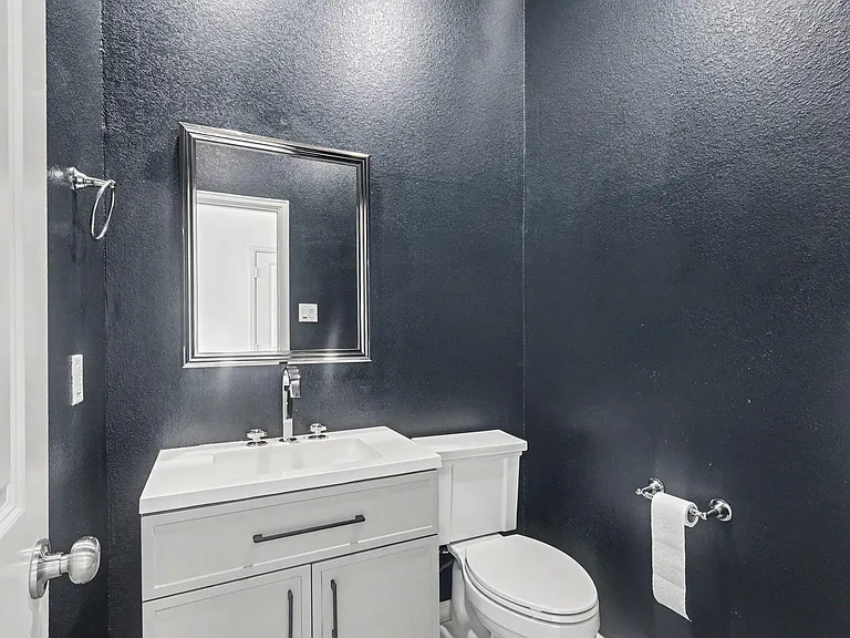 9407 Sea Star Ln — Photo 10