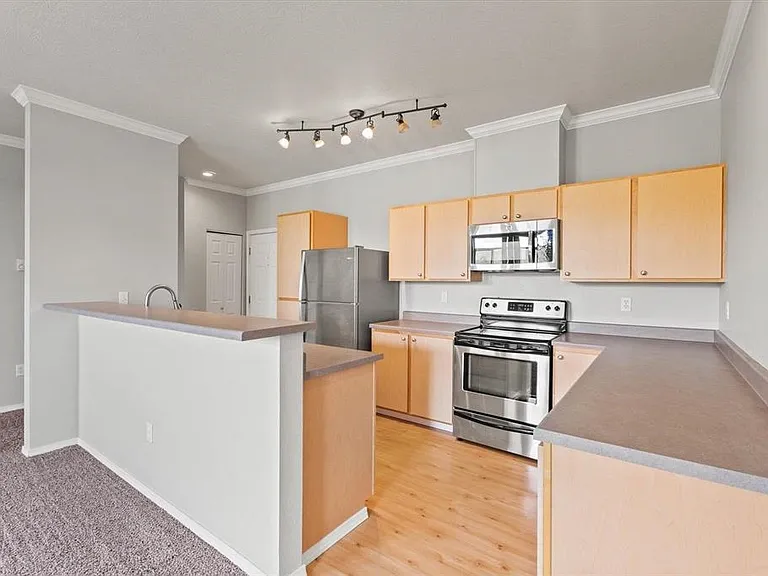 22855 E Country Vista Dr #402 — Photo 5