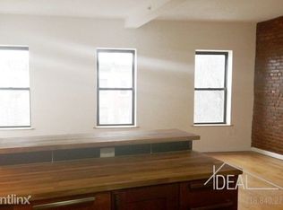 407 Myrtle Ave, Brooklyn, NY 11205