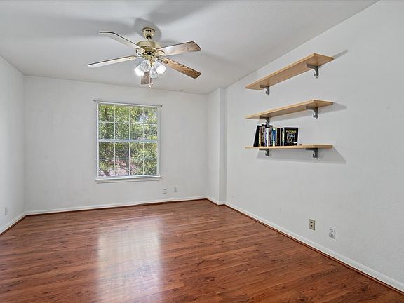 4th image of 7009 Albacete Ln