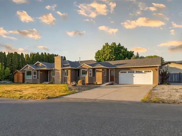 3980 Milford Rd, West Kelowna, BC V4T 1X2