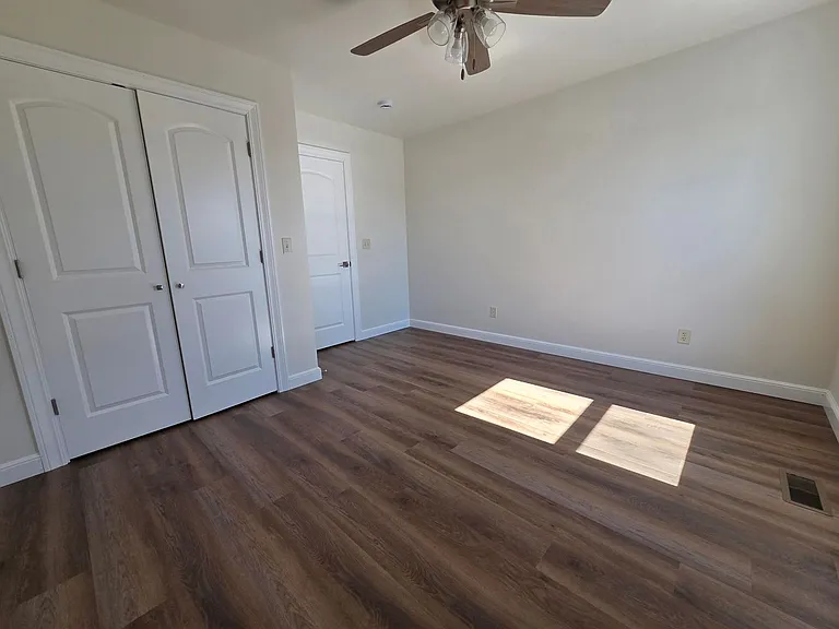 43 W Main St — Photo 14