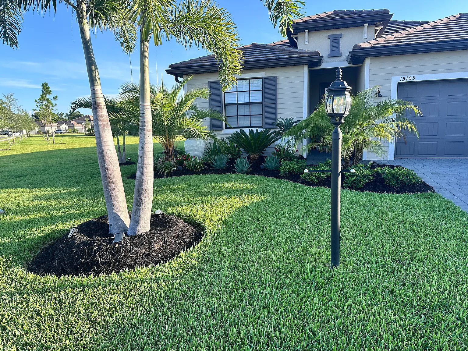 3 bed, 2200 sqft, $6,000 — Photo 1