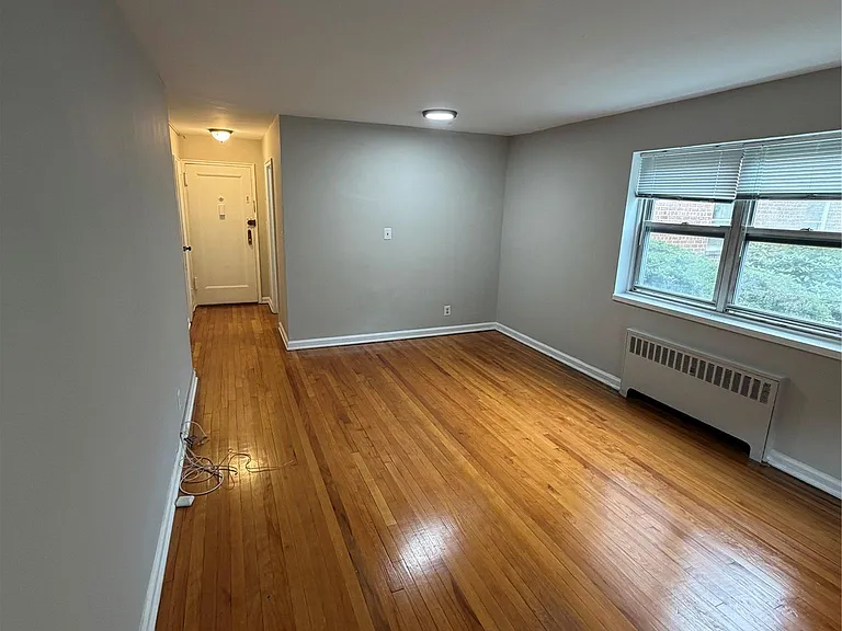 320 S Broadway #P1 — Photo 6