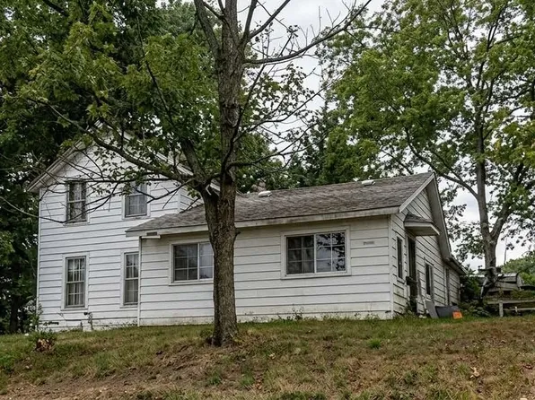 202 W Elroy St, Elroy, WI 53929