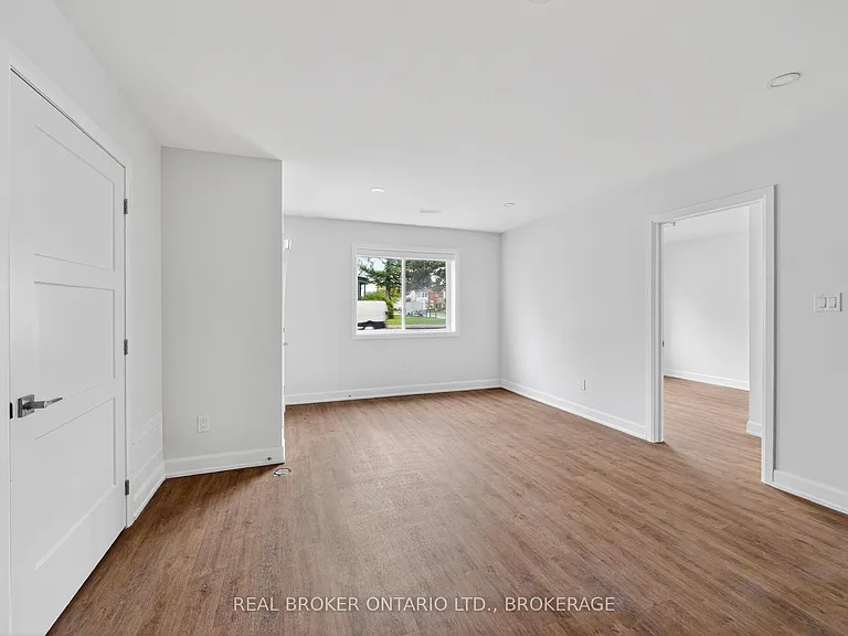600 2nd St E #7B — Photo 21