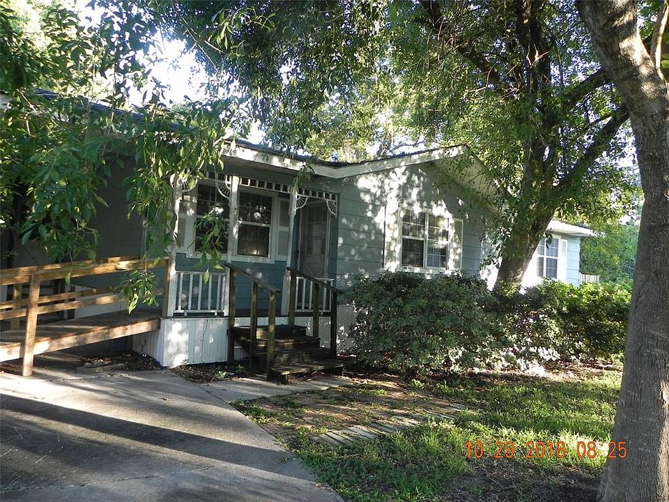 1st image of 1900 Bayview Dr