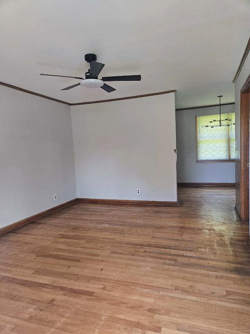 4 bed, 1319 sqft, $1,500 — Photo 4