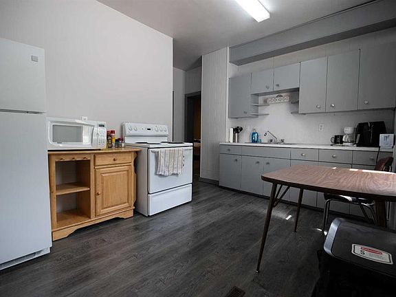 5th image of 4813 E 54th St