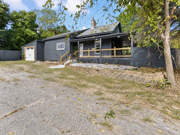 25 Lowell Rd, Hudson, NH 03051