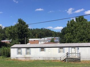 215 W Water St, Borden, IN 47106