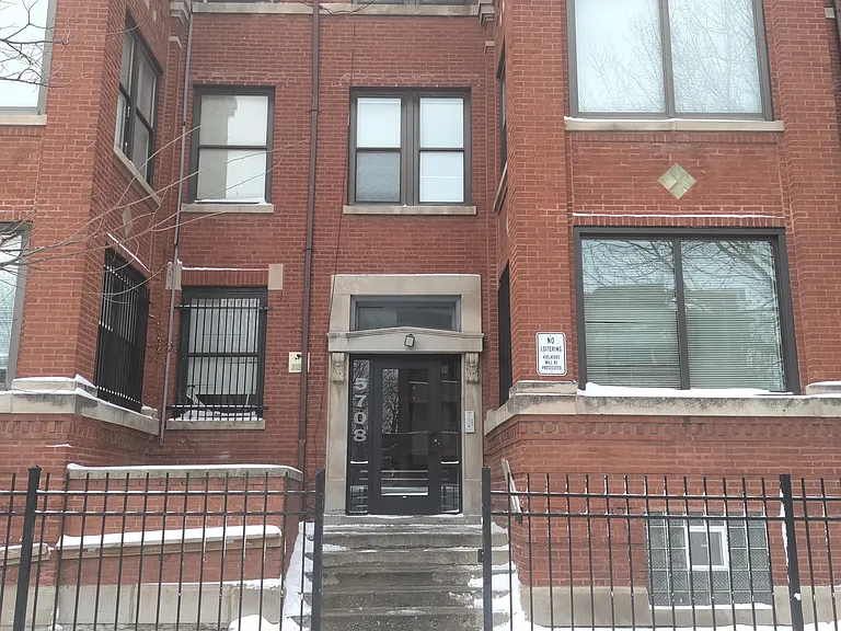 5700 S Michigan Ave — Photo 23