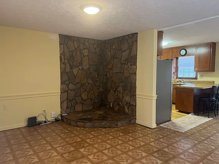 40 Wagon Wheel Dr — Photo 5