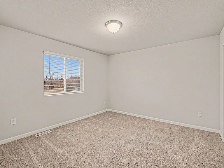 1016 Maple Ave — Photo 17
