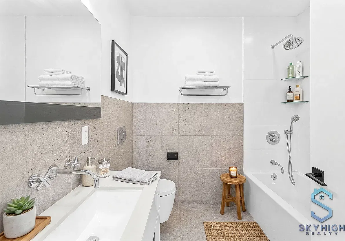 110 Cooper St — Photo 4
