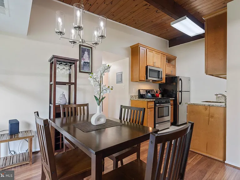 4907 Americana Dr #4907H-202 — Photo 7