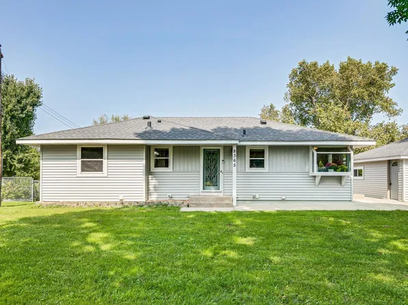 8365 Hale Ave S, Cottage Grove, MN 55016