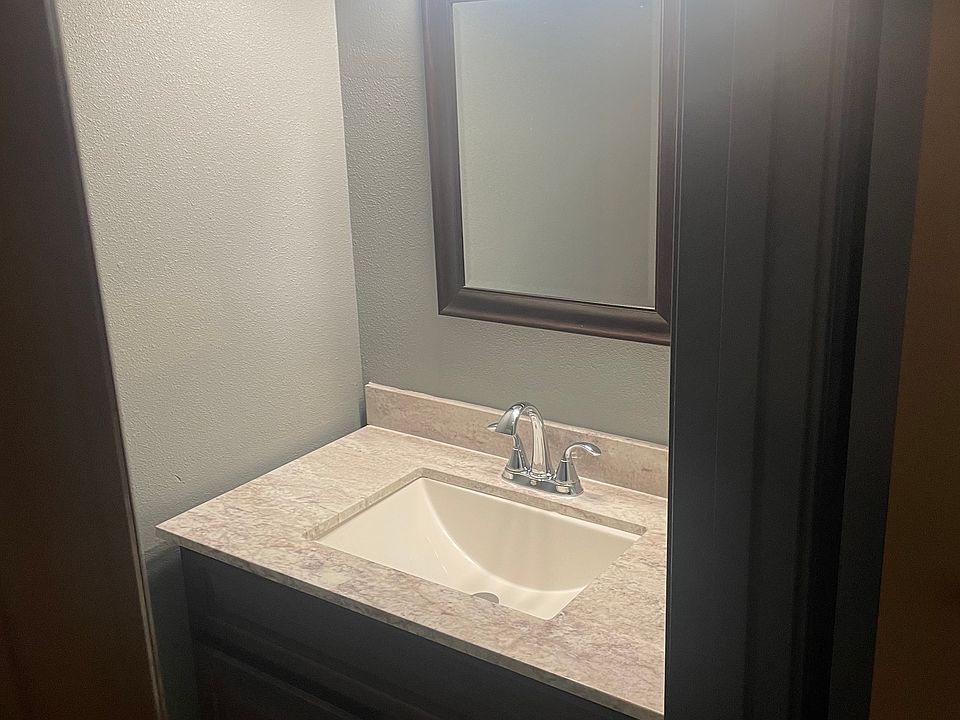 1/2 Bathroom downstairs