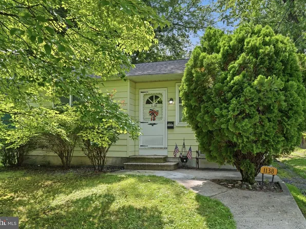 1138 Sunset Ln, Bensalem, PA 19020