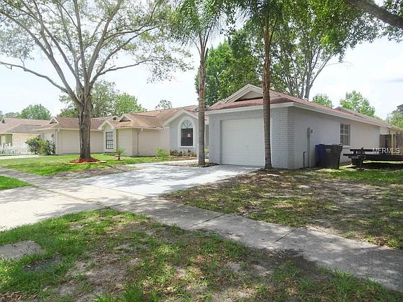 3rd image of 12712 Trowbridge Ln