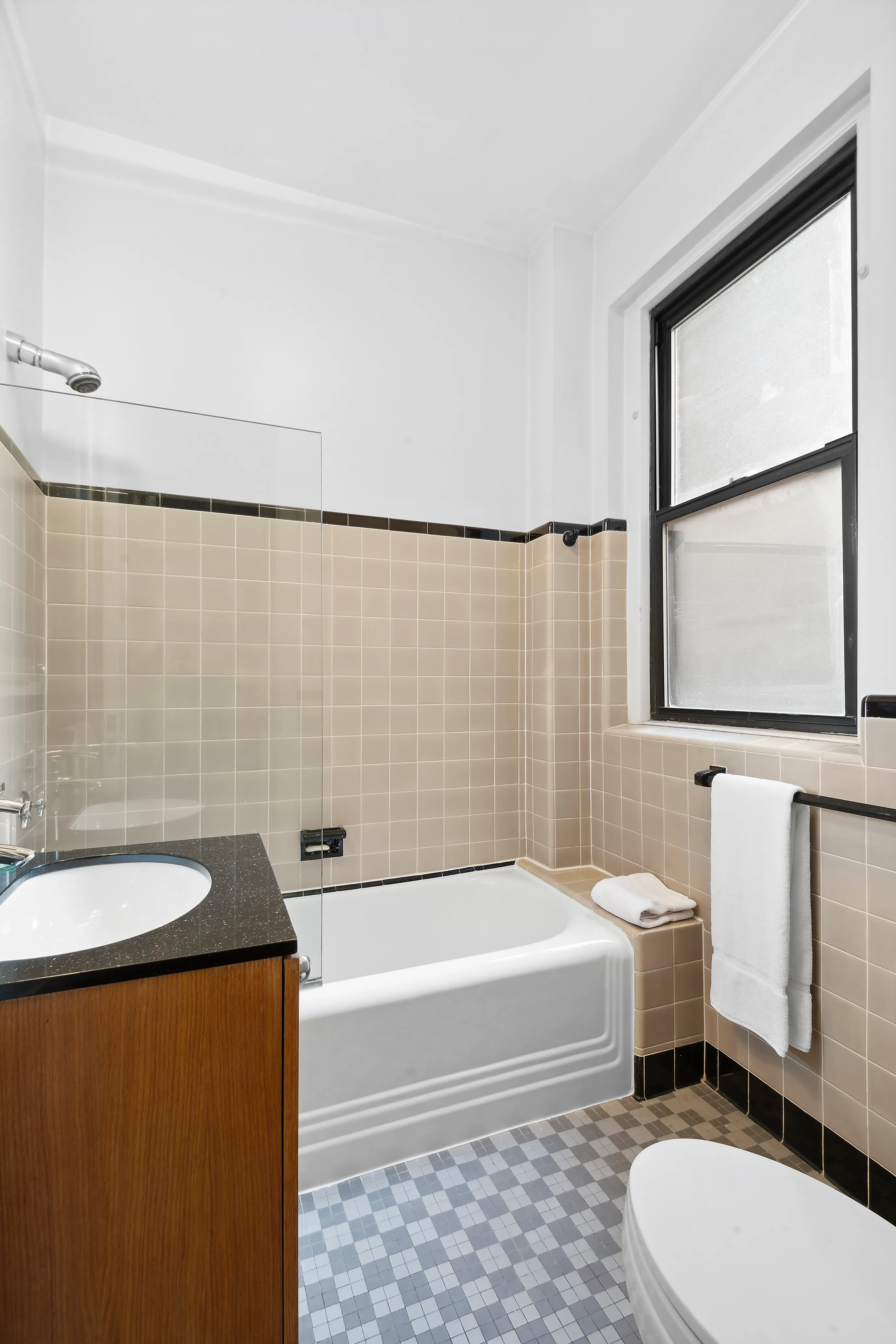 205 West 54th Street #7C in Midtown, Manhattan | StreetEasy