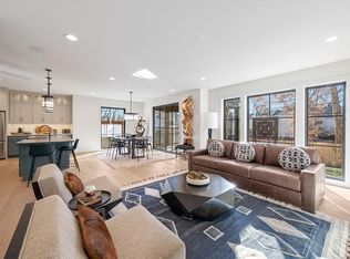5107 W 71st Ter, Prairie Village, KS 66208