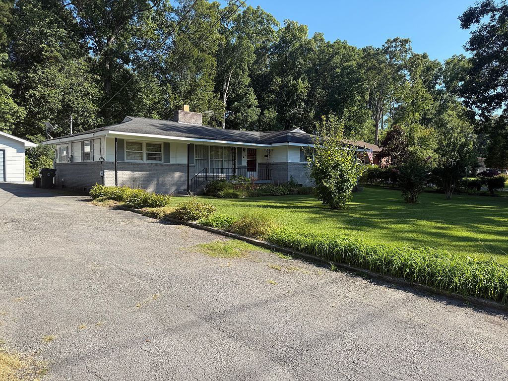 1130 McDonald Dr - Property Image
