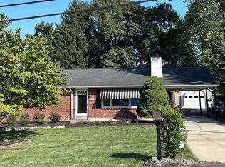 2867 Larkin Rd, Upper Chichester, PA 19061