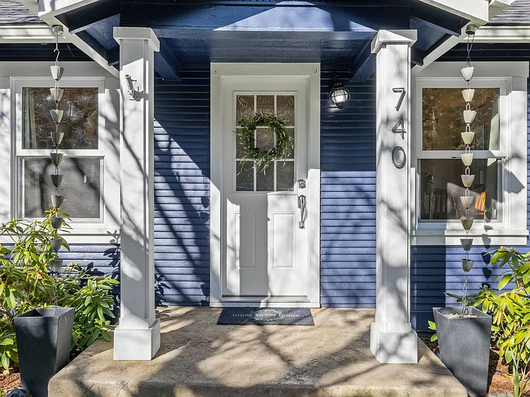740 Sterling St — Photo 3