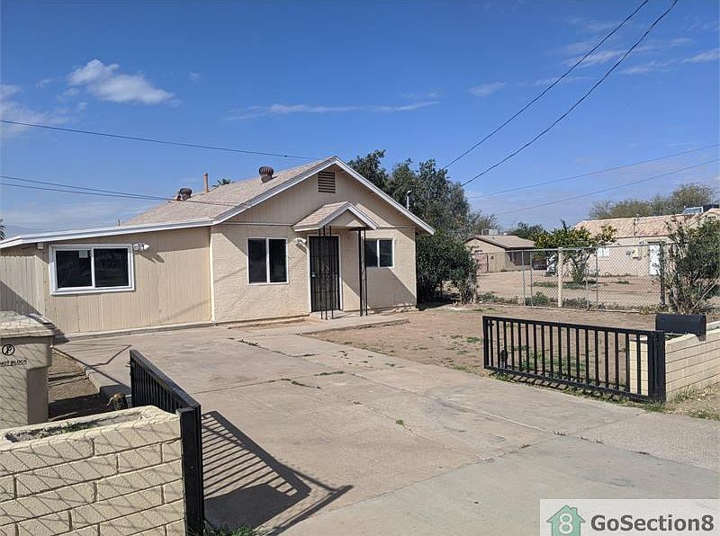 1st image of 6732 N 62nd Ave