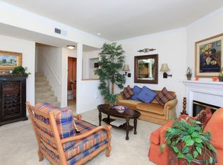 27607 Dagmar Way APT 201, Canyon Country, CA 91387