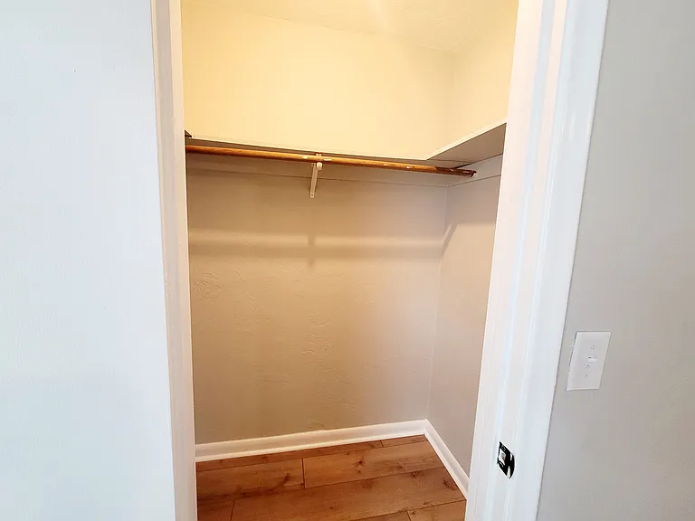 3116 W University Ave — Photo 38