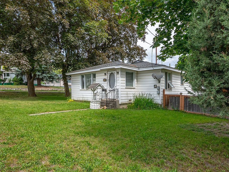 1st image of 729 Stanley Ave
