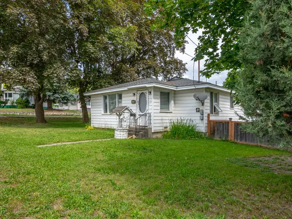 729 Stanley Ave, Enderby, BC V0E 1V4