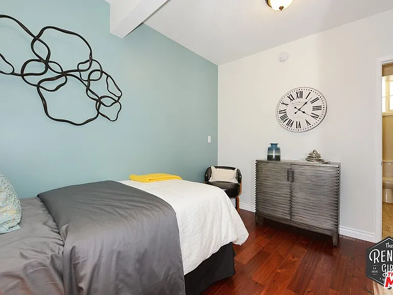 2400 Pacific Ave #6 — Photo 17