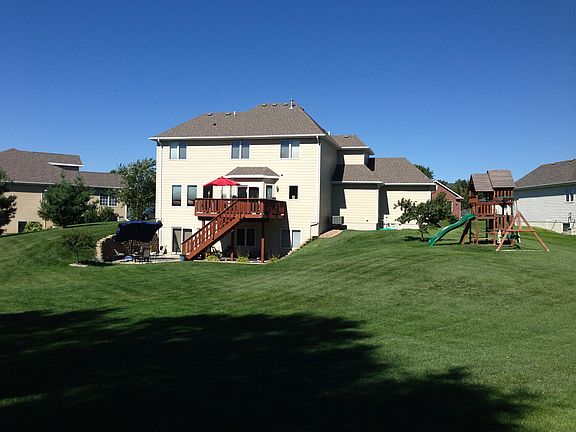 2nd image of 8255 Eastwood Dr