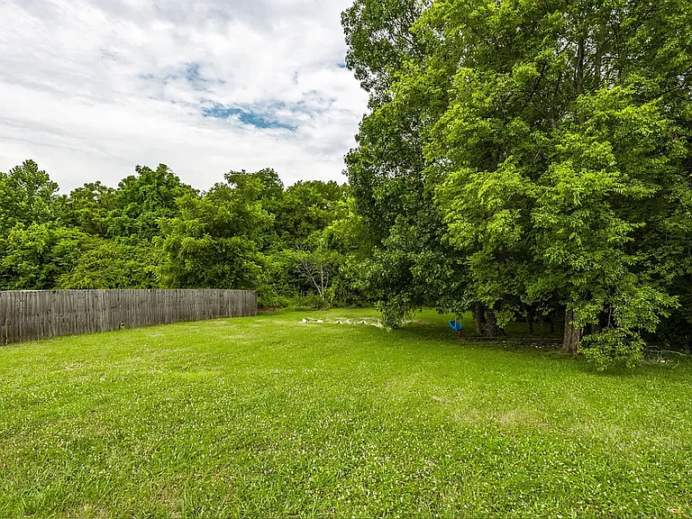 405 Knob Ct — Photo 4