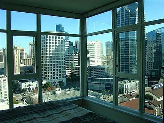 3rd image of 1205 Pacific Hwy #1804