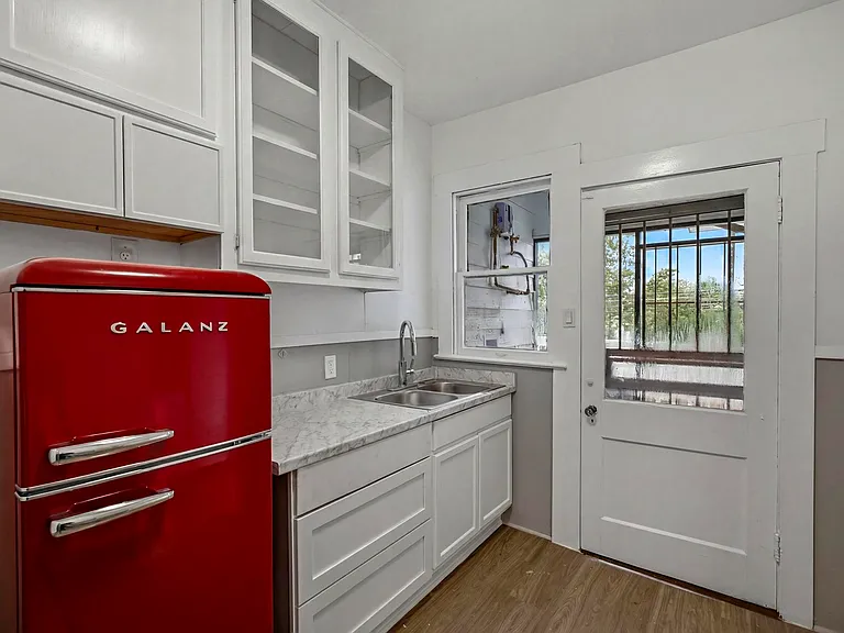 1044 W Mistletoe Ave #4 — Photo 27